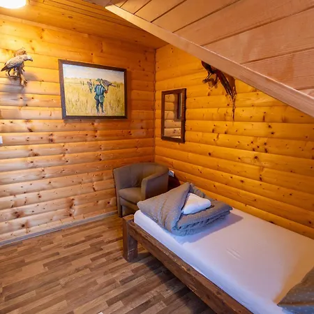 招待所 Istvan Pince A *