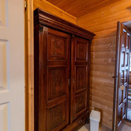 Istvan Pince A * Sahy