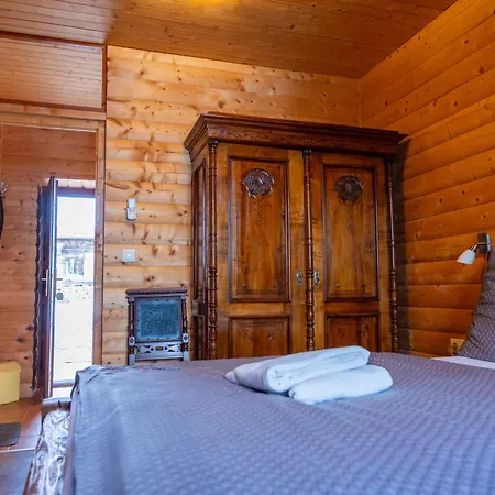 Istvan Pince A Guest house *