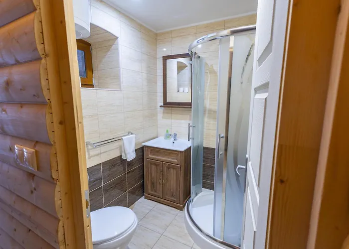 Istvan Pince A 招待所 *